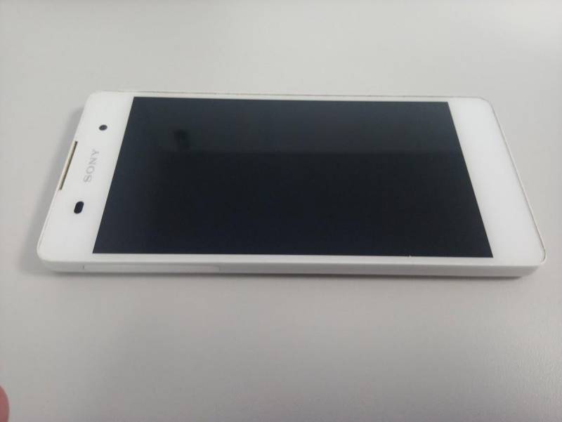 ox_sony-xperia-e5