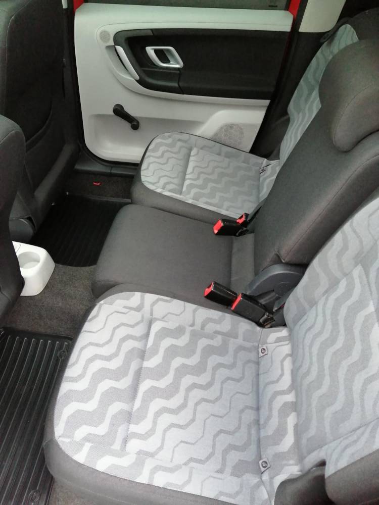 ox_sprzedam-skoda-roomster-14-16v