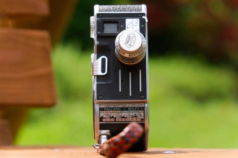 ox_kamera-paillard-bolex-e8-antyk