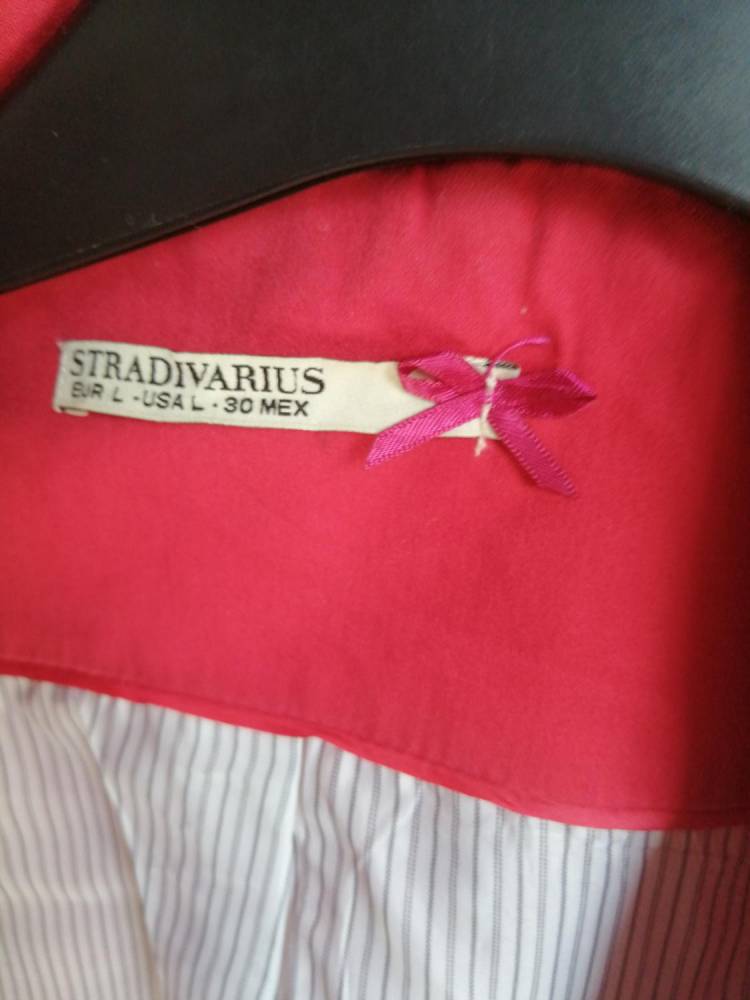 ox_sliczny-zakiet-czerwony-damski-firmy-stradivarius-rozml