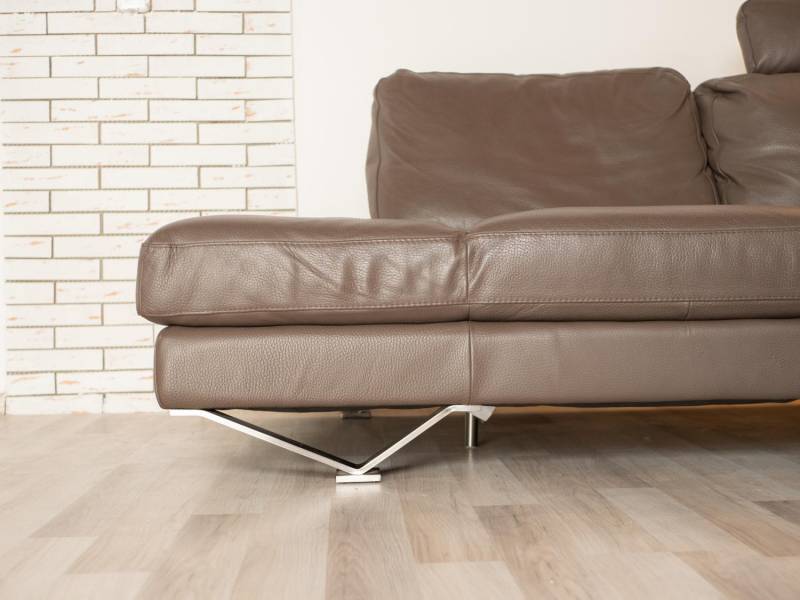 ox_skorzany-naroznik-firmy-natuzzi