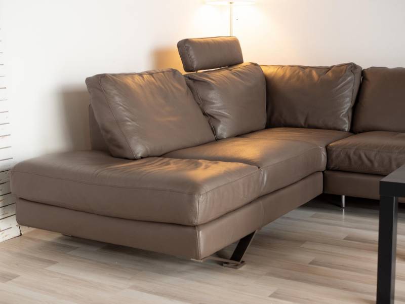 ox_skorzany-naroznik-firmy-natuzzi