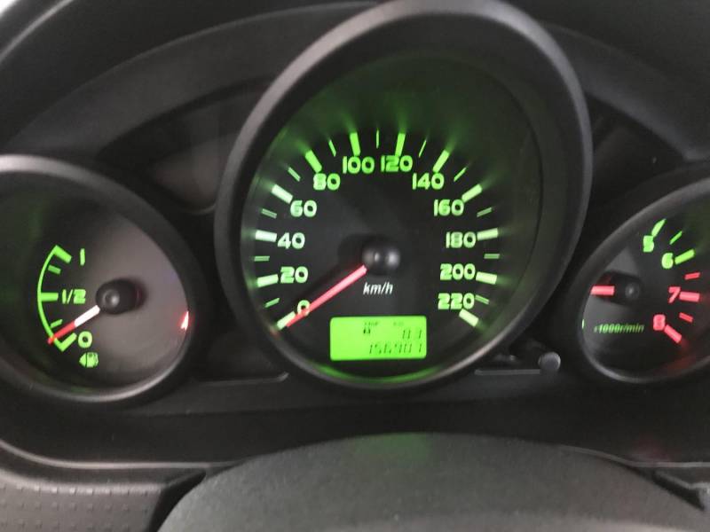 ox_mitsubishi-colt-11-benzyna-2008r