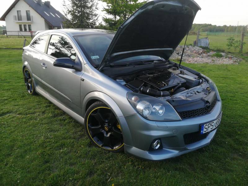 ox_opel-astra-h-gtc-cosmo-z-wizualnym-pakietem-opc-line2