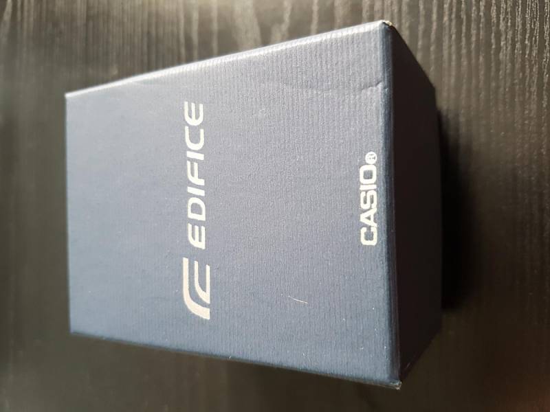 ox_zegarek-casio-edifice-redbull-f1