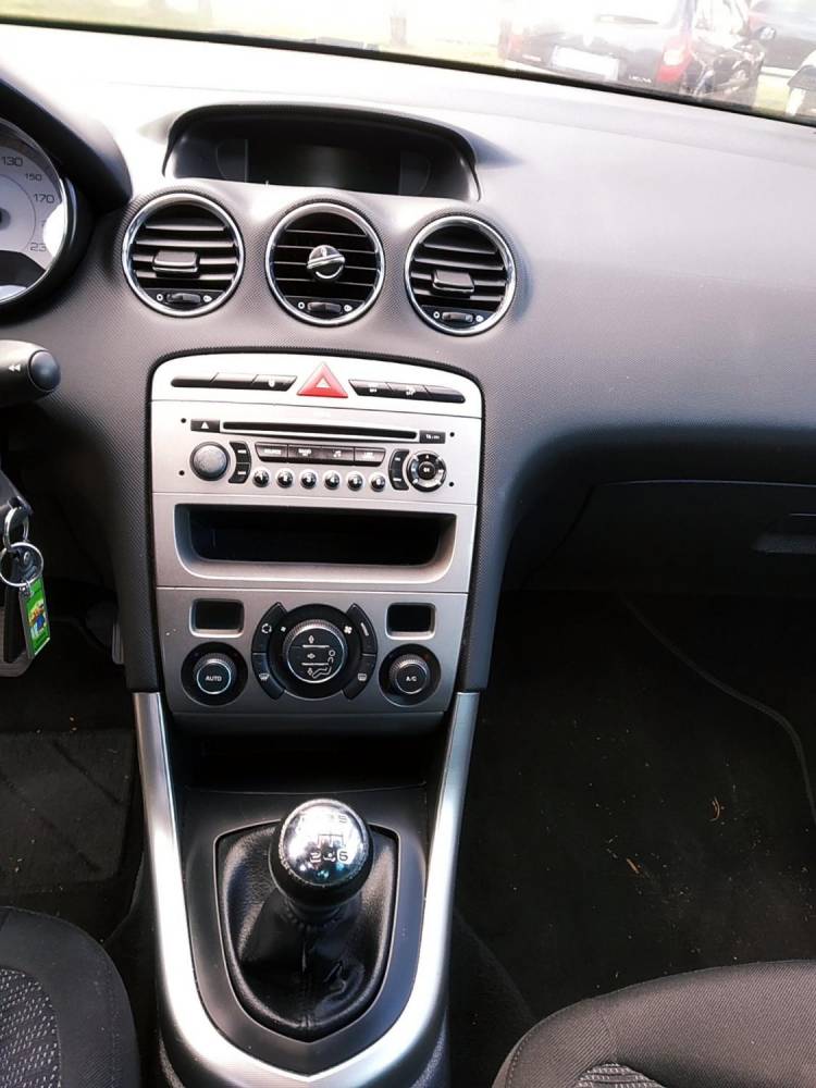 ox_peugeot-308-sw-16-hdi-2009r
