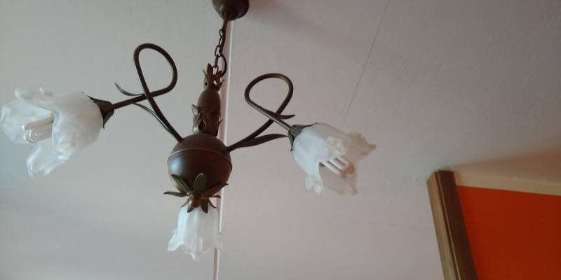ox_sprzedam-dwie-takie-same-lampy