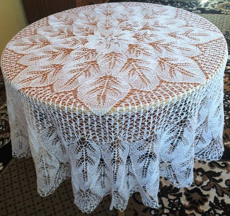 ox_przepiekny-obrus-kolo-150-cm-rekodzielo