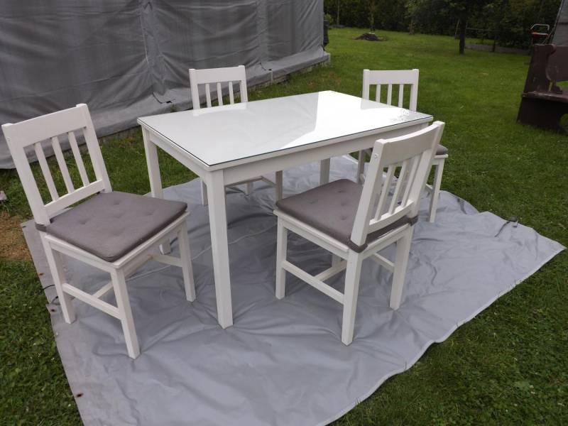 ox_stol-sosnowy-i-4-krzesla-ikea