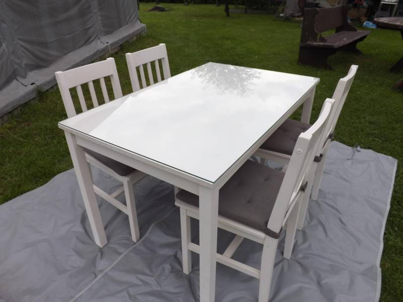 ox_stol-sosnowy-i-4-krzesla-ikea