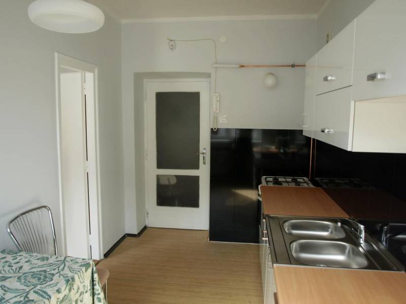 ox_czeski-cieszyn-centrum-mieszkanie-pokoj-z-kuchnia-do-wynajecia