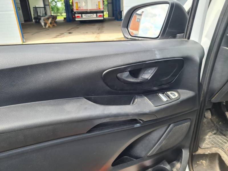 ox_sprzedam-mercedes-vito-stan-bardzo-dobry