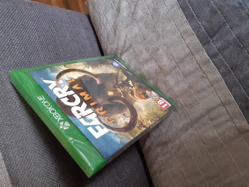 ox_gra-farcry-primal-xbox-one