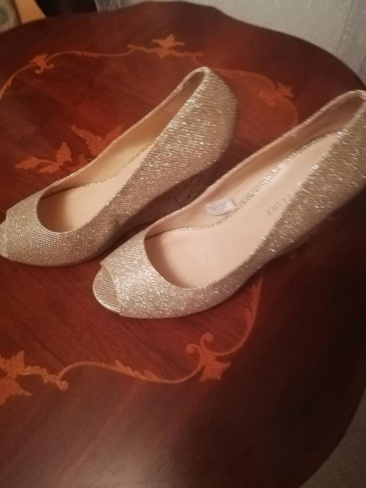 ox_piekne-buty-na-koturnie-r-41