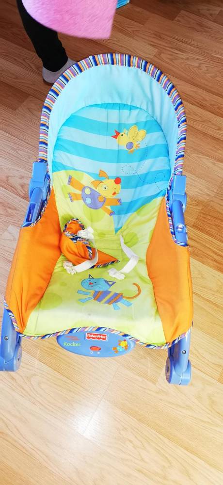 ox_lezaczek-fisher-price