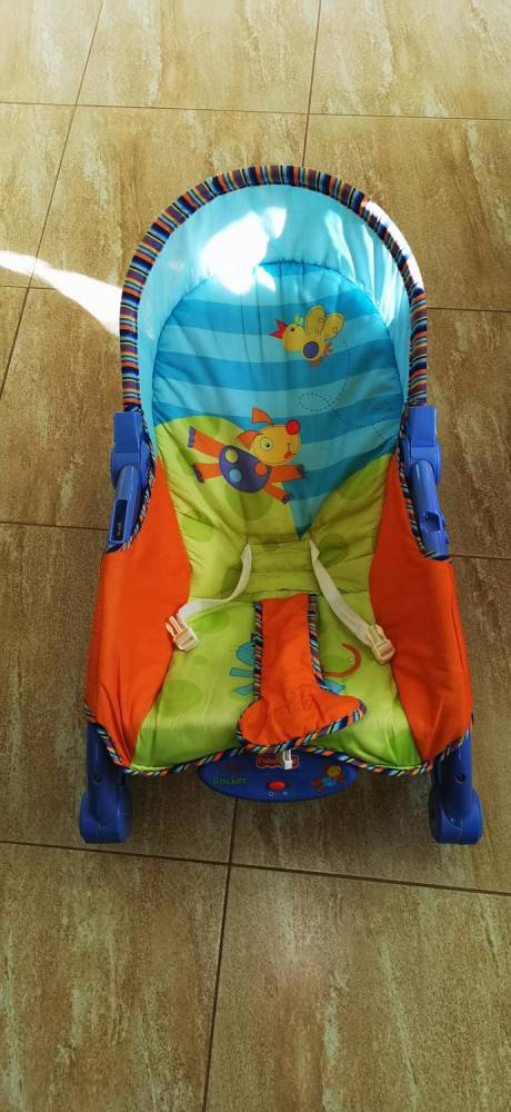 ox_lezaczek-fisher-price