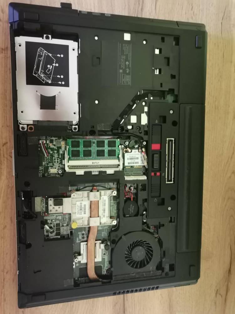 ox_laptop-hp-elitebook-8570p-core-i5-ssd-255gb-8gb-ram-radeon-hd-7600m