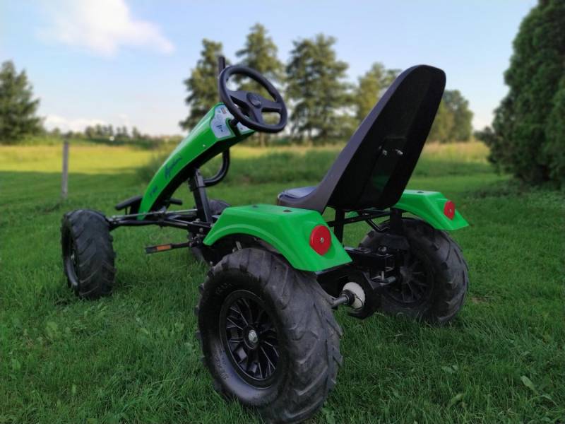 ox_gokart-na-pedaly-dino-cars