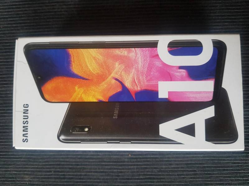 ox_sprzedam-samsung-a10-nowy