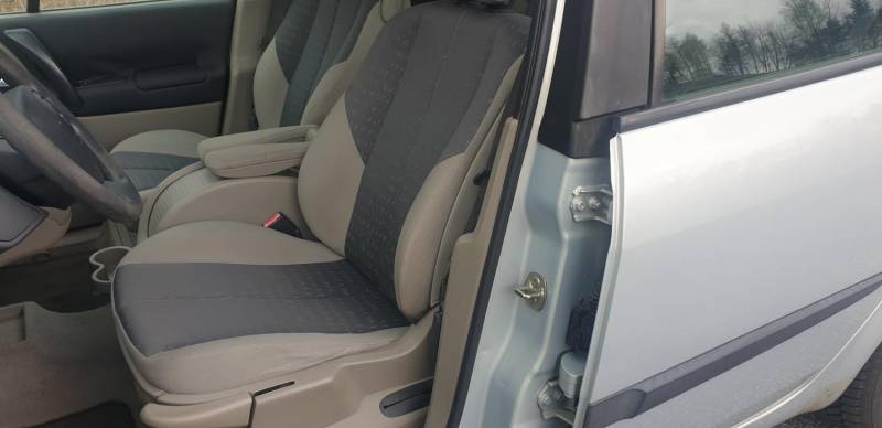 ox_renault-scenic-ii-16-zadbany-2003r