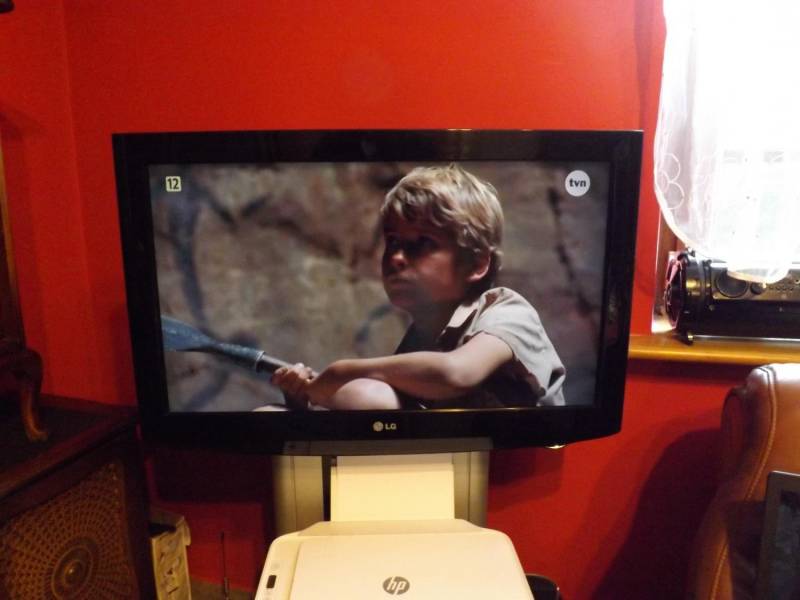 ox_telewizor-lg-32h2010
