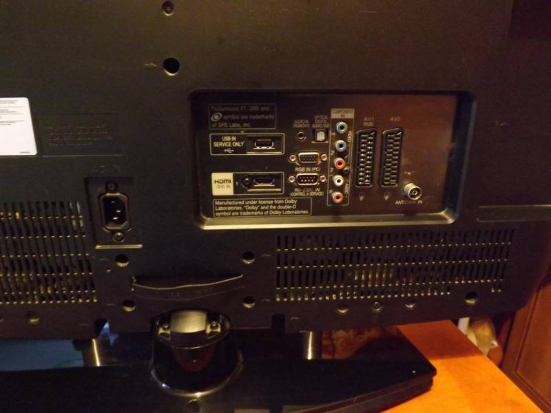 ox_telewizor-lg-32h2010