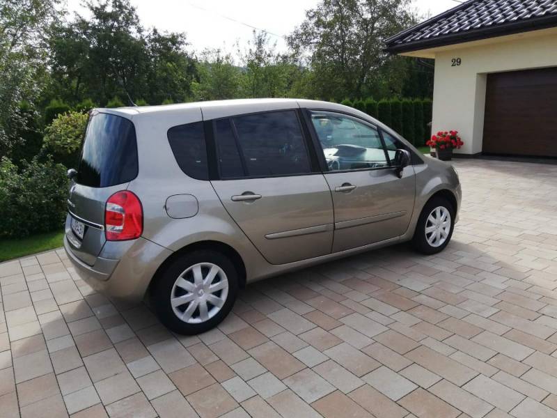 ox_renault-grand-modus-12-benzyna-klimatronik-2009-rok