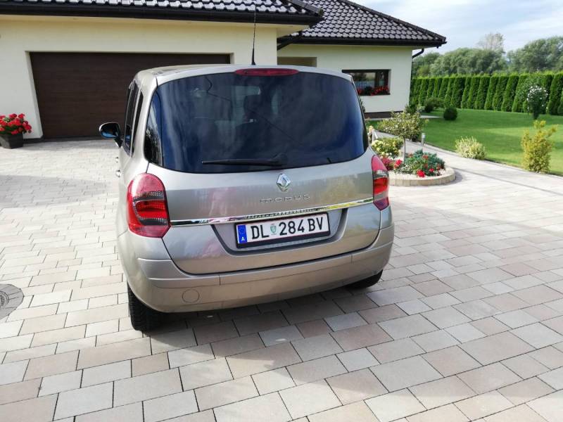 ox_renault-grand-modus-12-benzyna-klimatronik-2009-rok