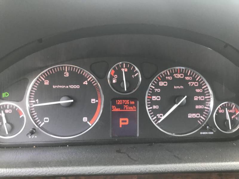 ox_peugeot-407-sw-20hdi-rok-2008-przebieg-120tyskm
