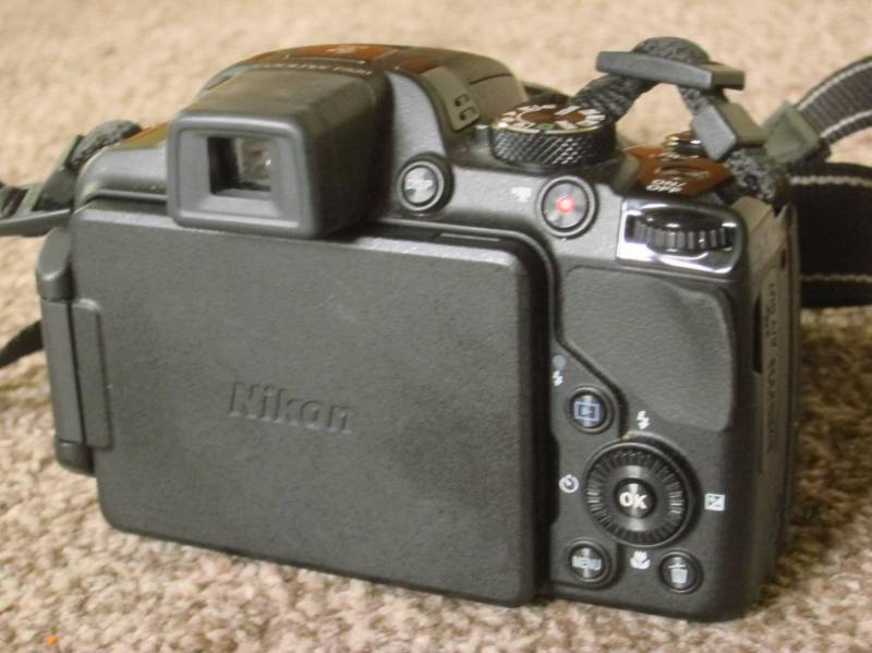ox_aparat-fotograficzny-nikon-coolpix-p-520