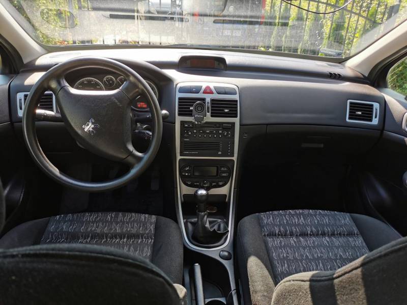 ox_peugeot-307-14-mistral-benzyna-bezwypadkowy
