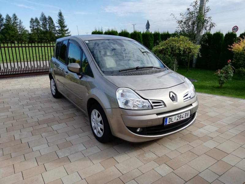 ox_renault-grand-modus-12-benzyna-klimatronik-2009-rok