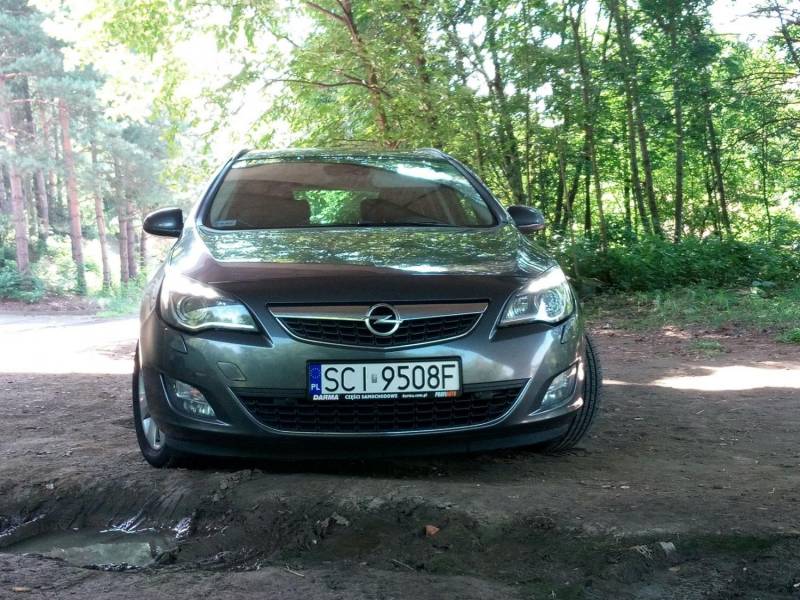ox_opel-astra-j-kombi-20-cdti
