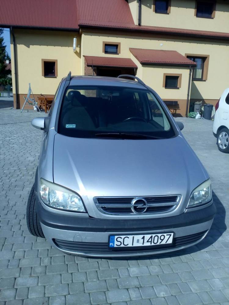ox_opel-zafira-20-dti-2003r-216-tys-km-7-osob