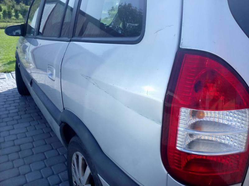 ox_opel-zafira-20-dti-2003r-216-tys-km-7-osob