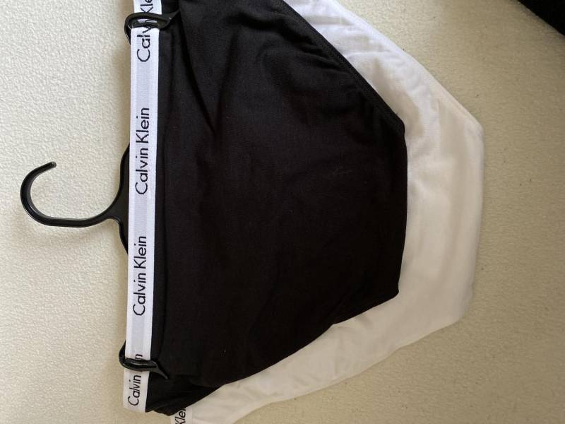 ox_majtki-calvin-klein