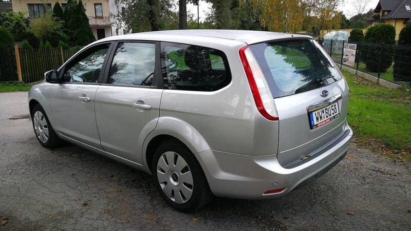 ox_ford-focus-2008-titanium-lift-18-benzyna-klima