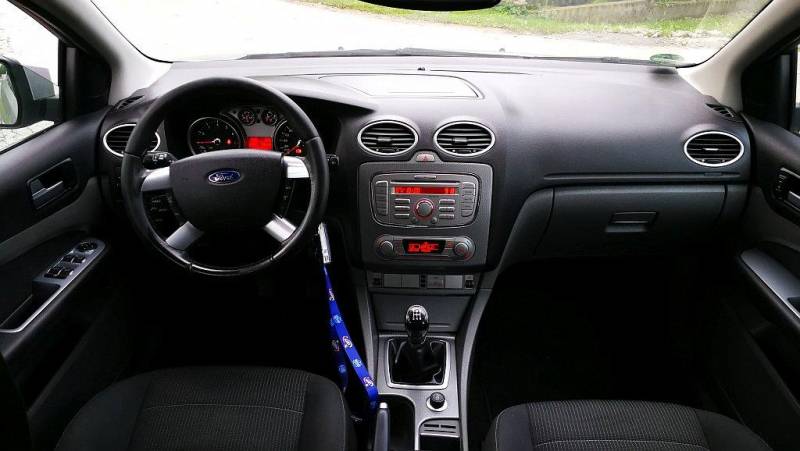 ox_ford-focus-2008-titanium-lift-18-benzyna-klima