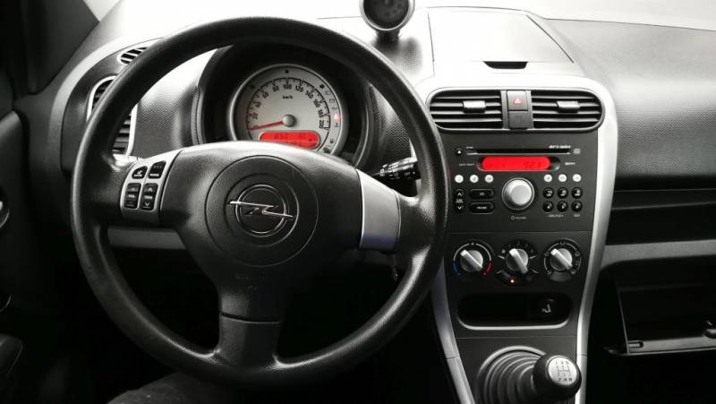 ox_opel-agila-12-benzyna-klima-113tyskm-bezwypadkowa-zadbana