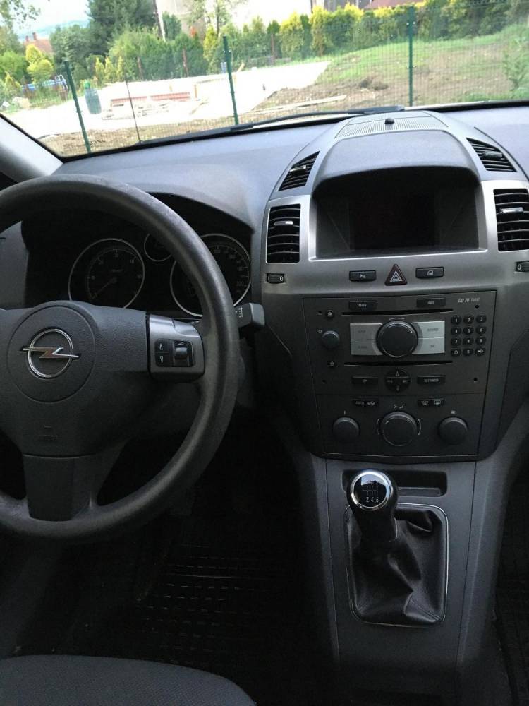 ox_opel-zafira-19-cdti-120-ps-nowy-dwumas-drugi-wlasciciel