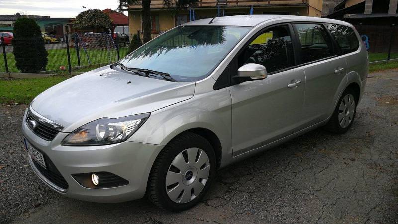 ox_ford-focus-2008-titanium-lift-18-benzyna-klima