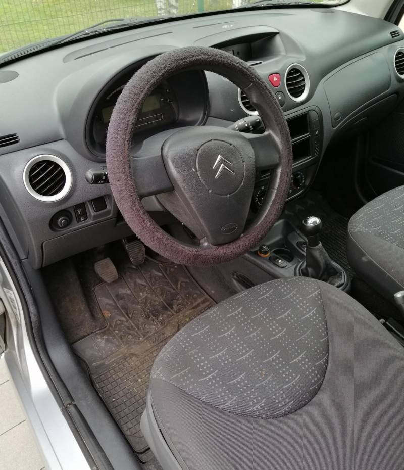 ox_citroen-c3-11-benzyna2006okazja