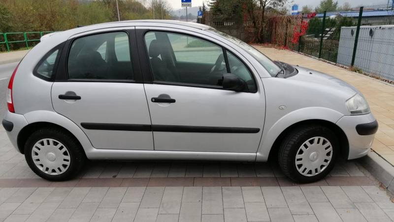 ox_citroen-c3-11-benzyna2006okazja