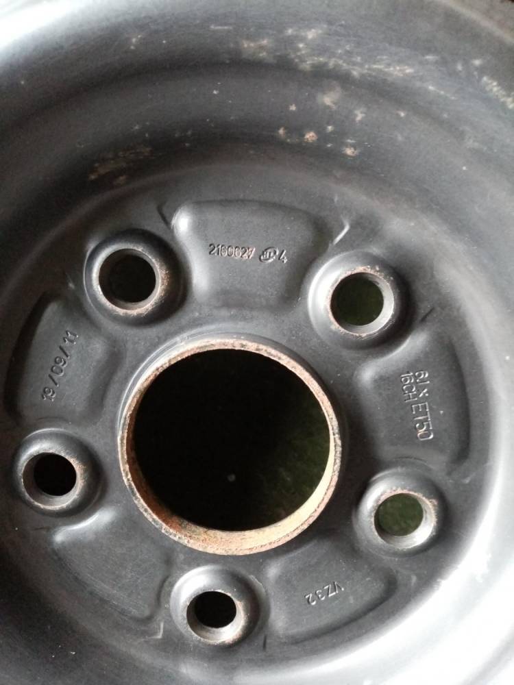ox_sprzedam-kola-stalowe-na-zimowkach-do-suzuki-sx4-fiata-sedici-16