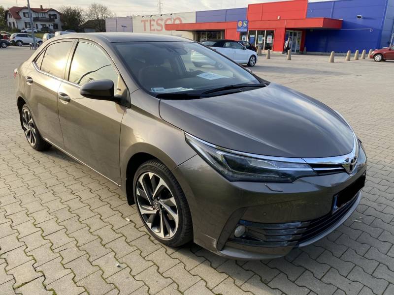 ox_sprzedam-toyota-corolla-16-2016