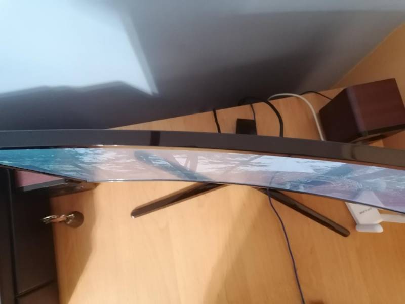 ox_zakrzywiony-monitor-samsung-27-cali-gwarancja