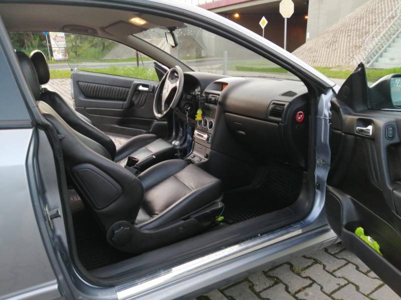 ox_opel-astra-bertone