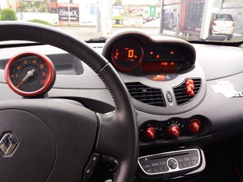 ox_twingo-rip-curl-2011