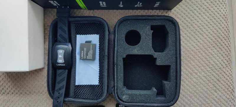 ox_kamerka-lamax-x101