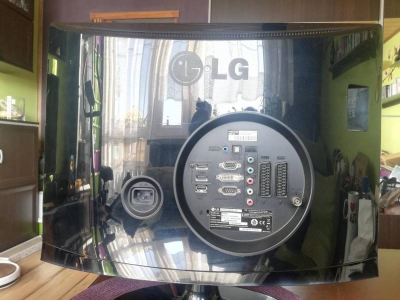 ox_monitortelewizor-20-lg-flatron-m2094d-pz
